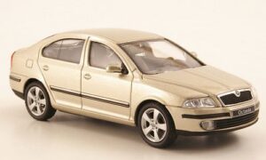 Skoda Octavia, metallic-beige