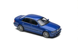 BMW M5 E39 Blue