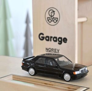 Mercedes Benz 190 2.3 – 16 1984 – Black Metallic