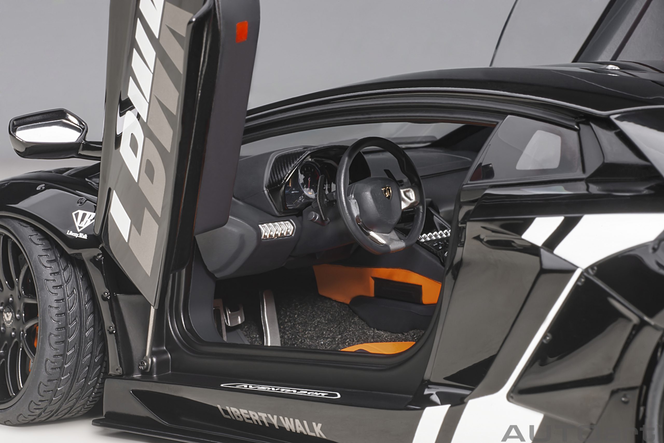 Liberty Walk LB-Works Lamborghini Aventador Limited Edition (LBWK Livery) - Figura 10