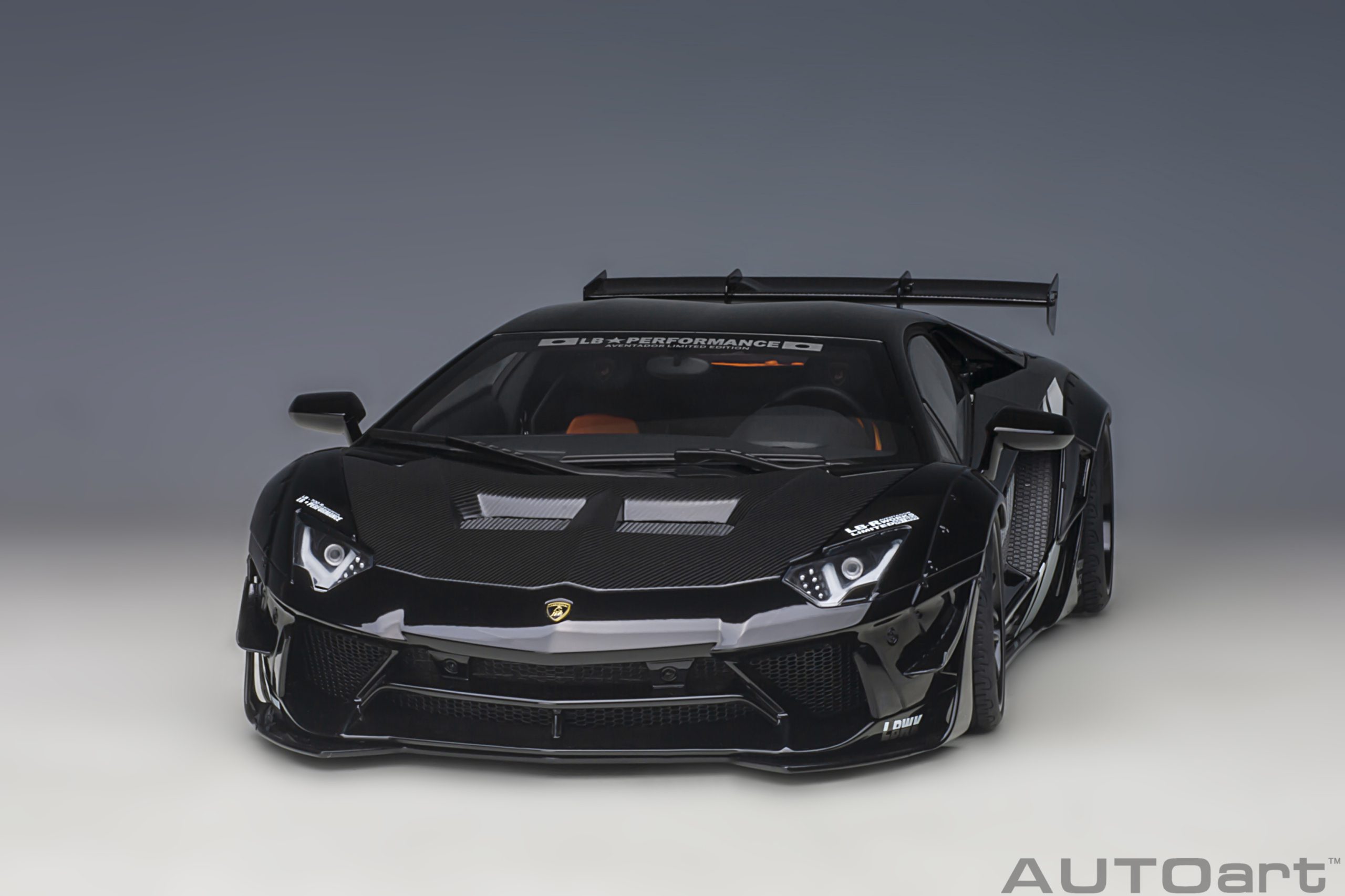 Liberty Walk LB-Works Lamborghini Aventador Limited Edition (LBWK Livery) - Figura 18