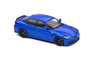ALFA ROMEO GIULIA QUADRIFOGLIO BLUE