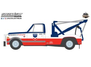 Chevrolet C-30 Dually Wrecker 1968 Standard Oil Road Service *Dually Drivers Series 13*