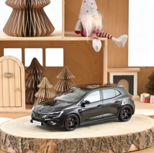 Renault Megane R.S. Ultime 2023 Diamond Black Limited 200 pcs
