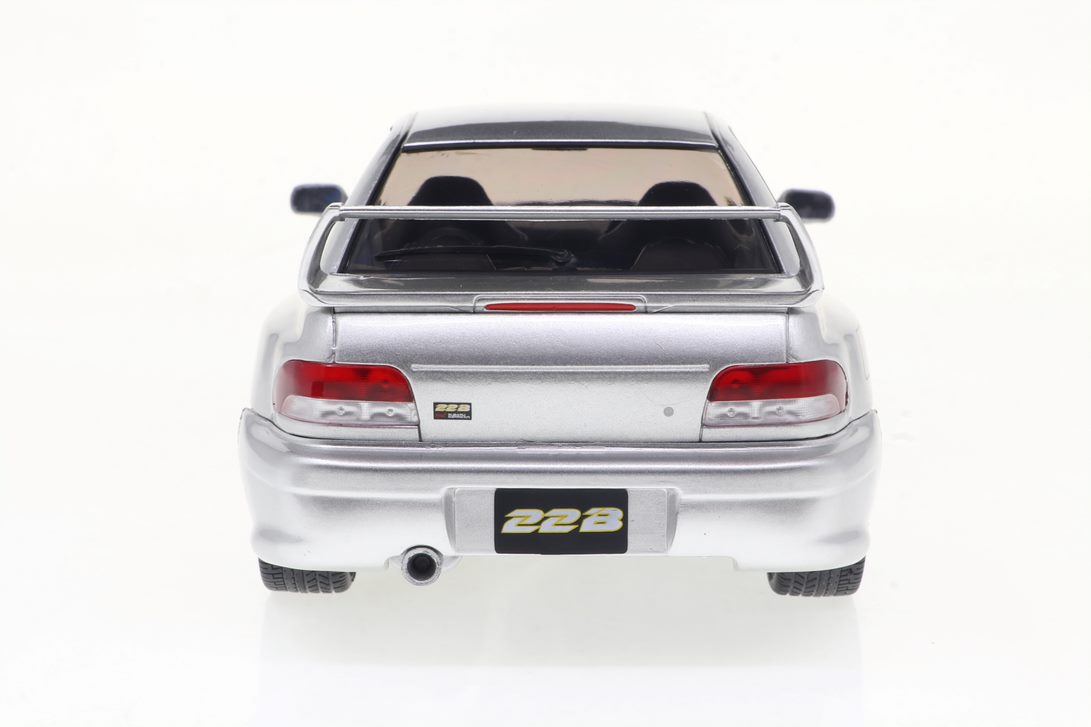 SUBARU IMPREZA 22B SILVER 1998 - Image 9