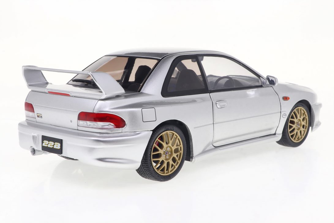 SUBARU IMPREZA 22B SILVER 1998 - Image 5