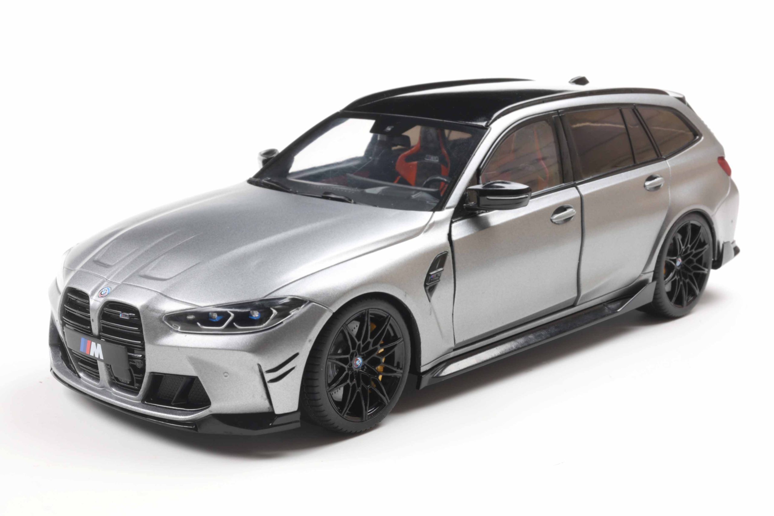 BMW M3 G81 TOURING WITH PERFORMANCE PARTS FROZEN PURE GREY MET. 2024