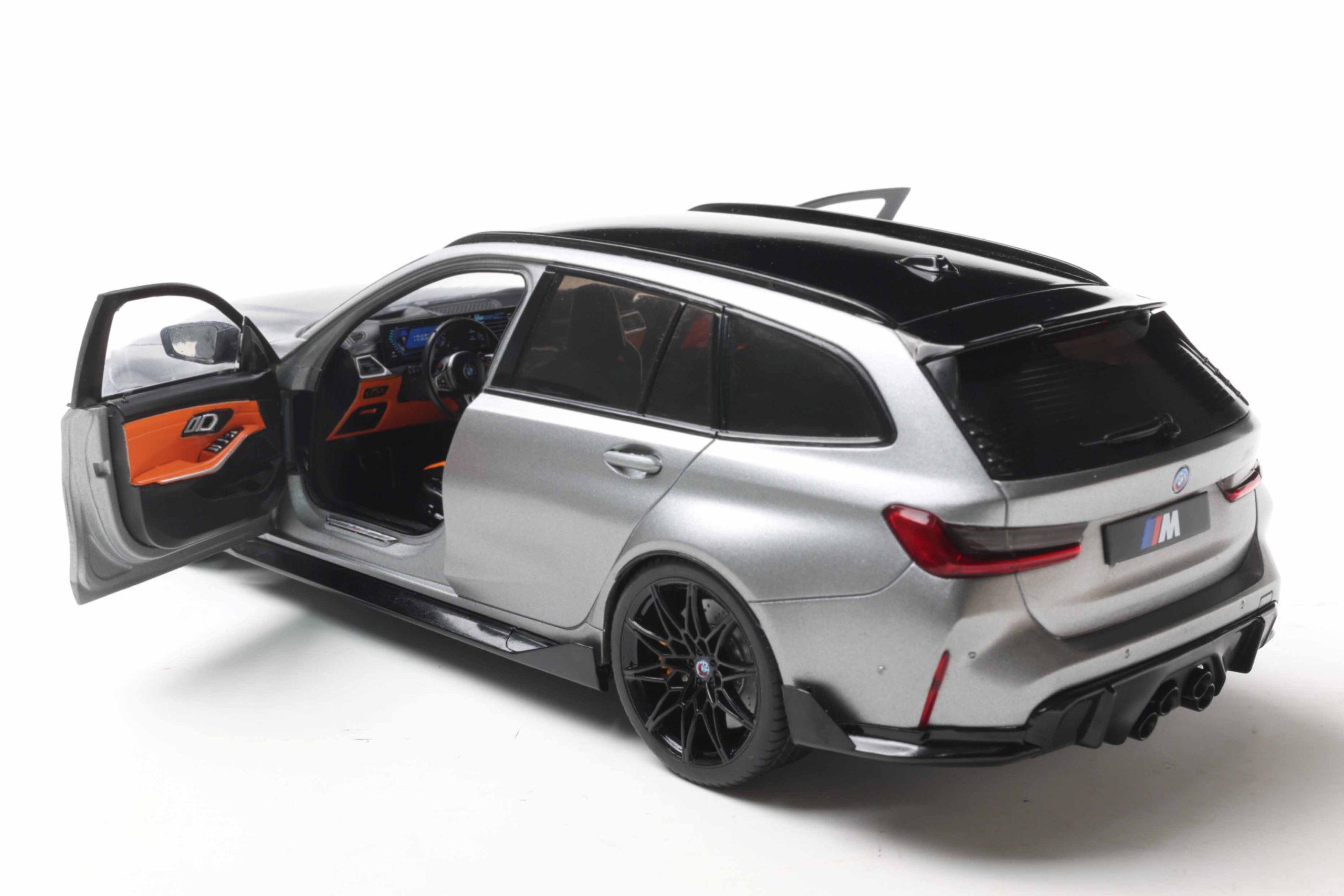 BMW M3 G81 TOURING WITH PERFORMANCE PARTS FROZEN PURE GREY MET. 2024 - Image 3