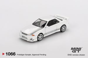NISSAN SKYLINE GT-R (R32) VEILSIDE COMBAT C-I WHITE 2011