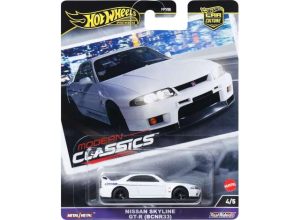 Nissan Skyline GT-R (BCNR33), white