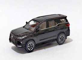 Toyota Fortuner, attitude black, 2023