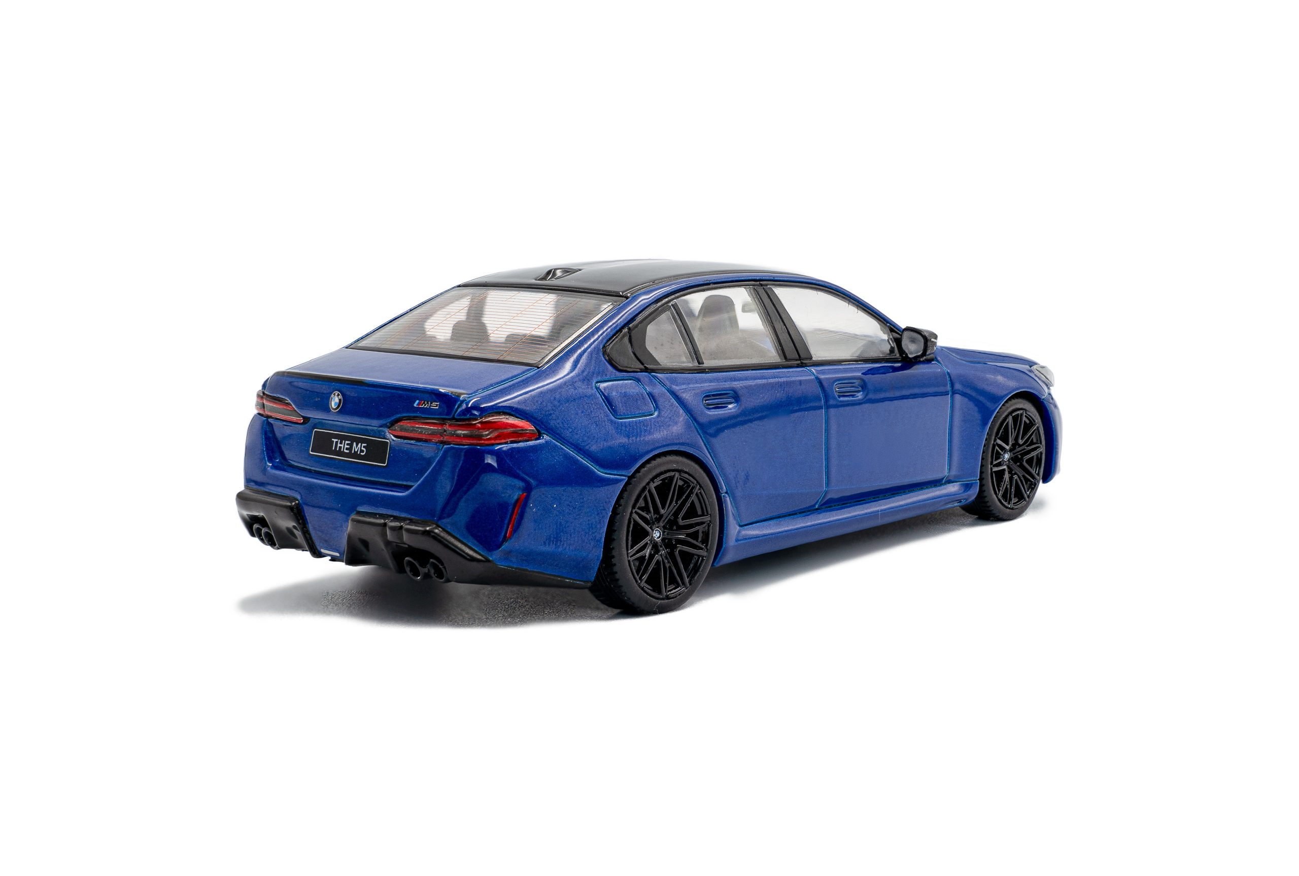 BMW G90 M5 SEDAN MARINA BAY BLUE 2024 - Image 6