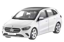 Mercedes-Benz B-Klasse (W247) *in Mercedes dealer packaging*, polar white