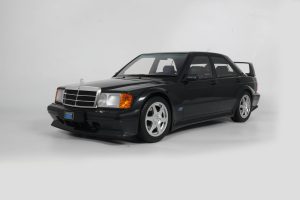 1:8 MERCEDES-BENZ 190 EVOLUTION II BLUE/BLACK METALLIC 1990 – WITH SHOWCASE
